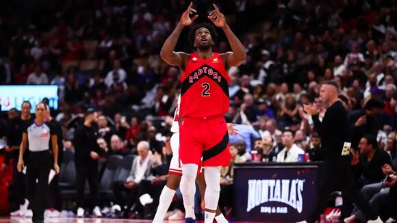 Kawhi Leonard Reacts to His 1st Game Back With Raptors