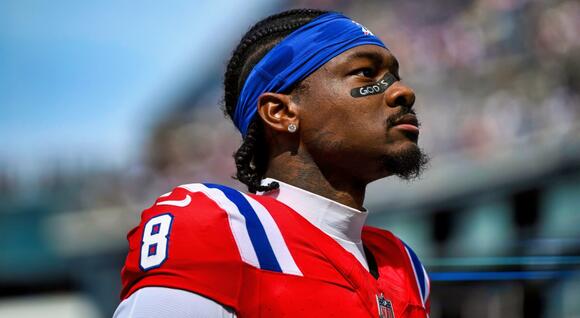 Ian Rapoport Drops Bombshell Update On Stefon Diggs' Playoff Status - NewsBreak