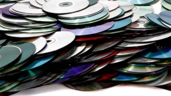 12 outdated habits Gen X refuses to keep up with - NewsBreak