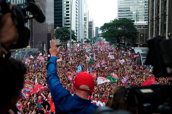 Brazil's Lula, Bolsonaro close arguments to voters ahead of nail-biting election runoff