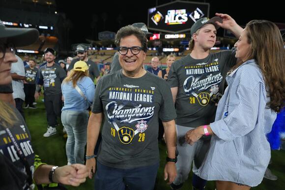 Brewers owner didn't need a salary cap to make World Series. He still endorses it