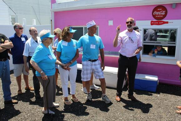 Chilly Billy's Ice Cream cuts ribbon on Cambridge storefront - NewsBreak