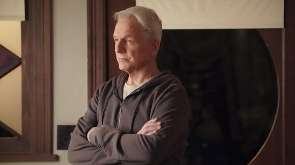 ‘NCIS’ Boss Explains Gibbs Helping Avenge Vance’s Death - NewsBreak