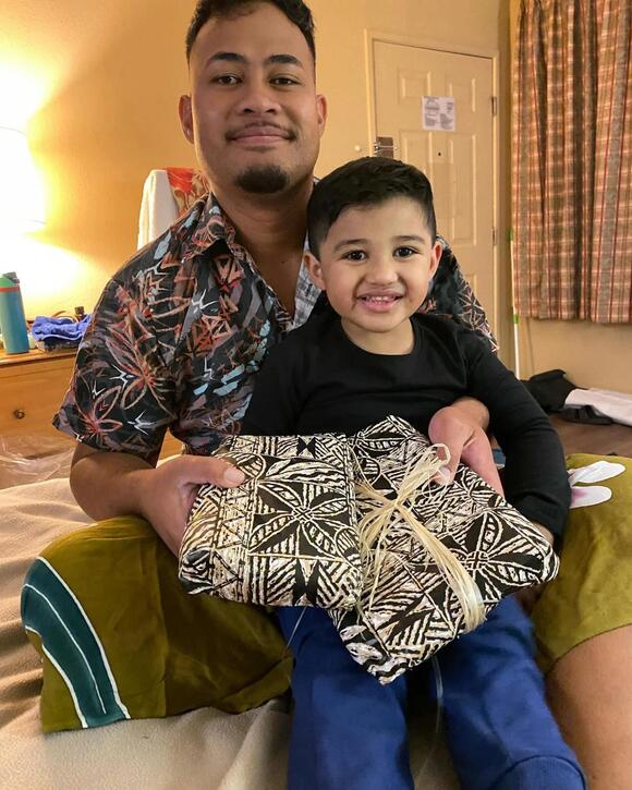 ‘90 Day Fiance’ Star Asuelu Pulaa Confirms He Lives in Las Vegas Apart