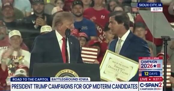 Republican Candidate at Trump Rally Talks Just Like Him While Presenting ‘Man of the Century Award’