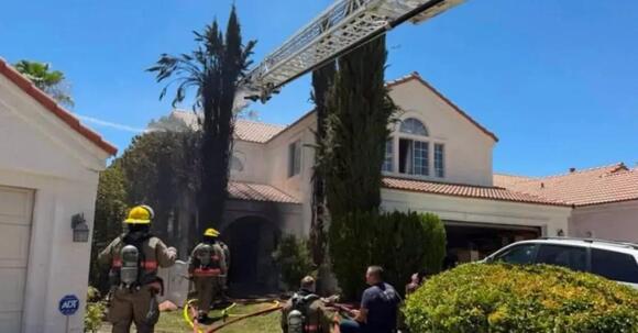 Las Vegas Home Fire Spreads from Casita to Neighboring House Leaving ...