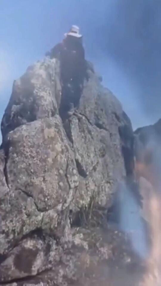 Hiker falls 500ft to his death after posing for victory selfie at the ...