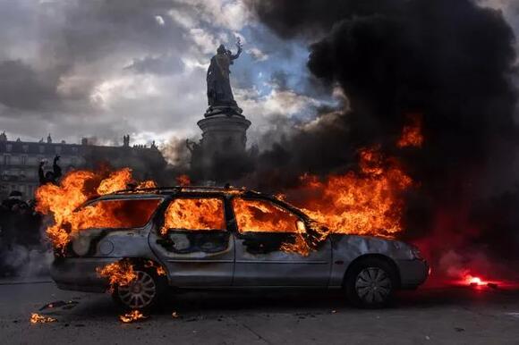 Trump Attributes France Riots To Immigration