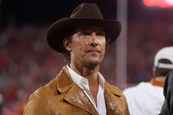Matthew McConaughey Crushed Over Death Of ‘Top Gun’ Actor