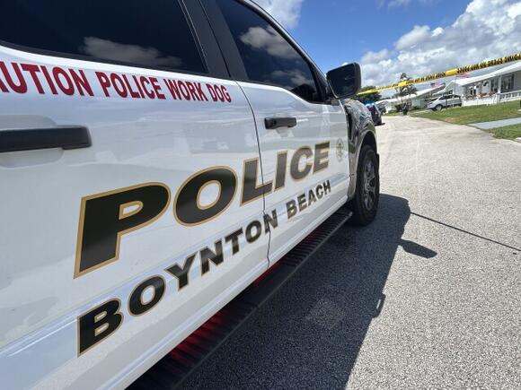 Police identify 2 killed in Boynton Beach shooting, suspect at large ...