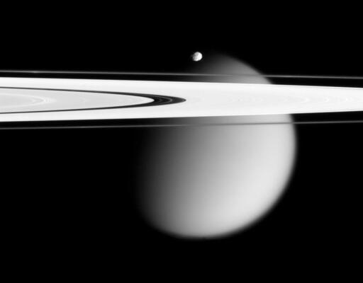 Saturn's moon Titan may not have a buried ocean as long suspected, new ...