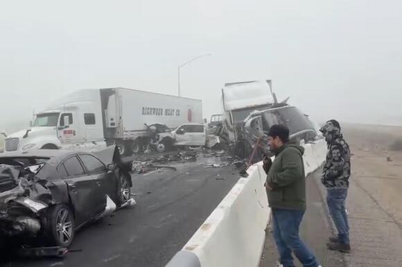 Dense fog causes 59-car pileup on Highway 99 in huge chain reaction ...