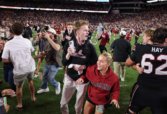 SEC confirms hefty fine for USC after Tennessee game field storming ...