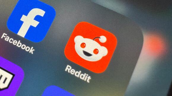 20 Apps People Are Embarrassed to Admit They Use Regularly - NewsBreak