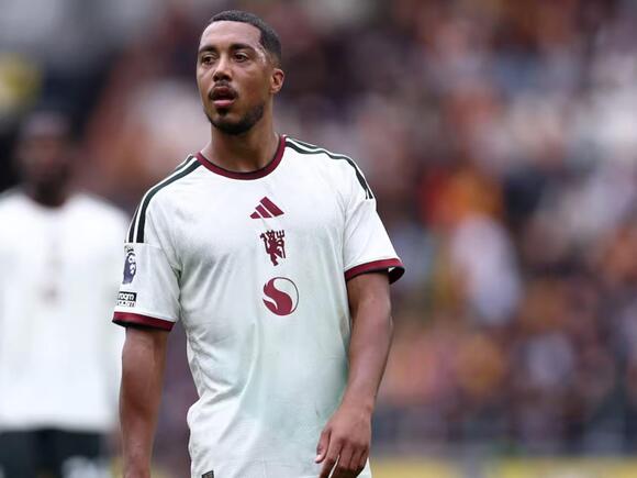 Youri Tielemans exposes painful Man United reality after embarrassing Como defeat