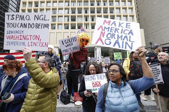 Opinion | Texas vs. Chicago: Why Trump’s Next National Guard Gambit Is ...
