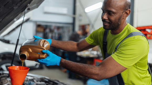 Why Lighter Weight Engine Oil Became So Common - NewsBreak