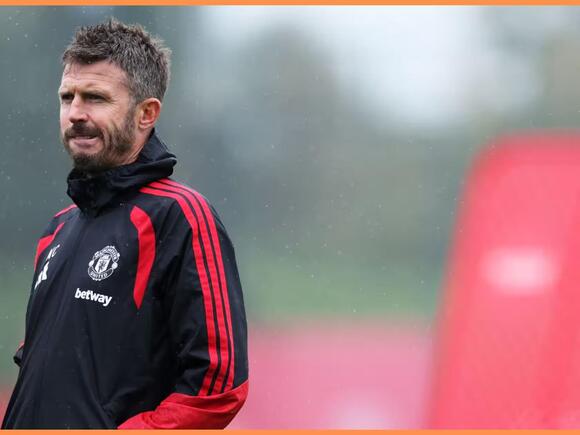 One manager couldn't believe how easy it was to play against Michael Carrick's Manchester United