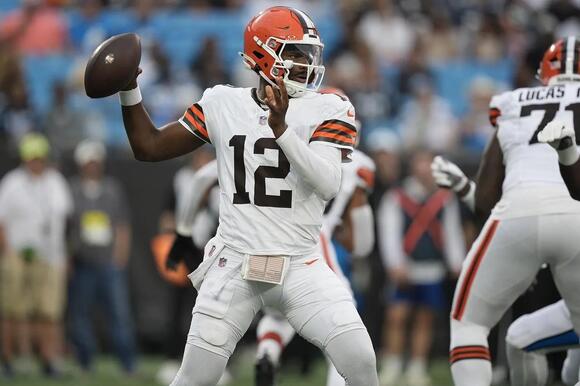 Haters Just Fell to Their Knees' — NFL Fans Go Wild After Shedeur Sanders  Throws Stunning TD Pass in Preseason Debut - NewsBreak