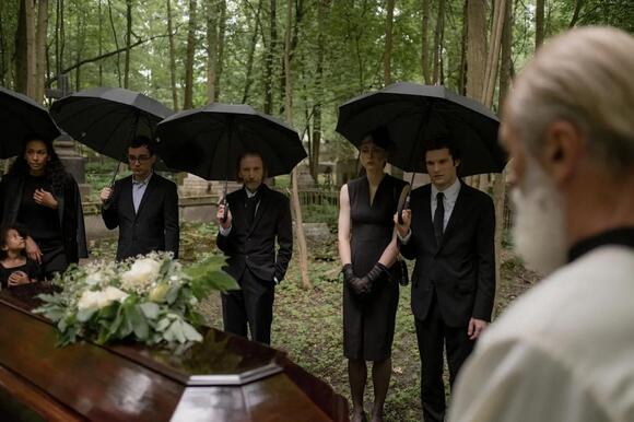 10 Things You Should Never Say at a Funeral (Even If You Mean Well) -  NewsBreak