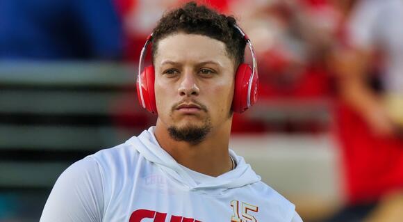 Chiefs Star Patrick Mahomes & Wife Brittany Reveal $1.5M Power Play They  Just Made Off The Field - NewsBreak