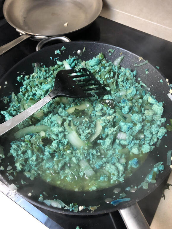 15 Cooking Fails That Should’ve Missed Their Plates - NewsBreak