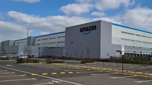 Thousands of Amazon HR staff hit by brutal new cost-cutting layoffs ...