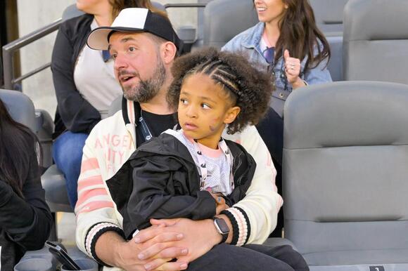 Serena Williams' Husband Carries Their Daughters in His Arms During  Affectionate Family Moment in London - NewsBreak