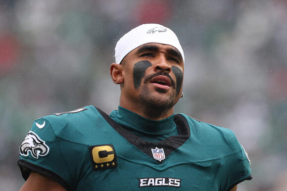 Dak Prescott sends heartfelt message to Jalen Hurts ahead of Eagles-Cowboys