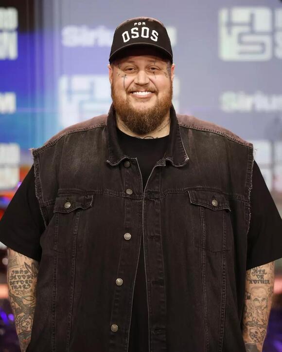 Jelly Roll 'Felt Like He Was Gonna Die' Before Weight Loss, His Health  Coach Says - NewsBreak