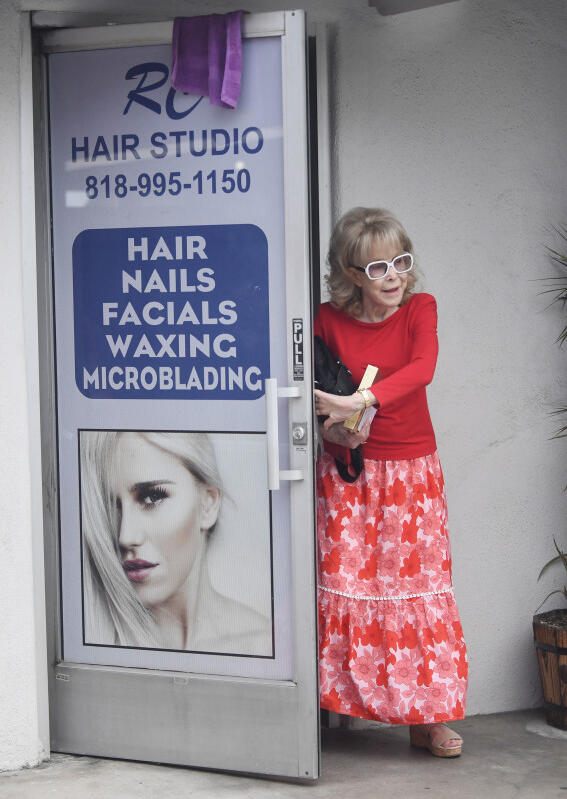 Barbara Eden Now: 'I Dream of Jeannie' Icon Spotted in Rare Outing on