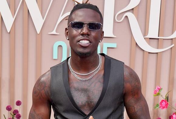 American Idol winner Jamal Roberts confronts rumors on Carrie Underwood's lack of support - NewsBreak
