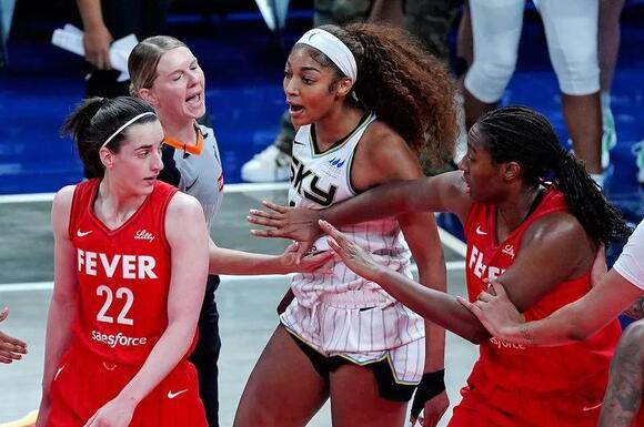 Angel Reese facing WNBA fine after behavior towards officials in Sky ...