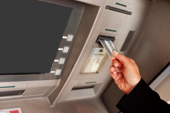 Need Big Bills? These 4 Bank ATMs Dispense $100 Bills on Demand - NewsBreak