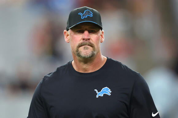 Dan Campbell gets agitated with Lions reporter, walks off after repeated Sam LaPorta questions