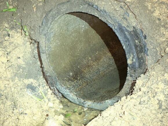 Emergency crews rescue man trapped in drainage pipe - NewsBreak