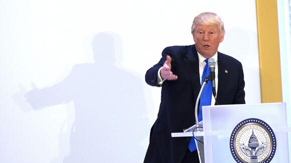 Man goes viral for mimicking Donald Trump’s facial expressions and hand ...