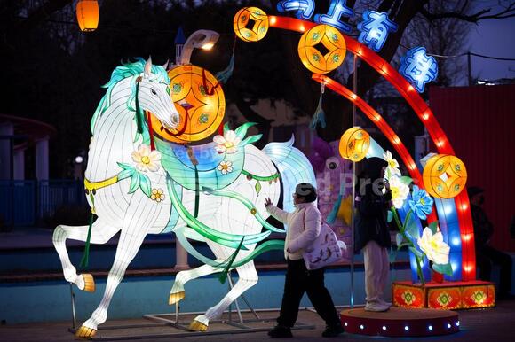 Photos of Lunar New Year celebrations for the Year of the Horse - NewsBreak