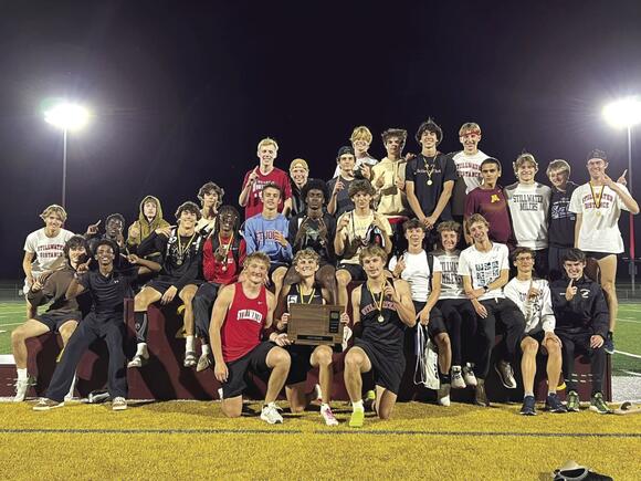 Boys track and field: Ponies clip Mounds View for SEC title