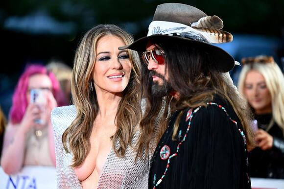 Are Billy Ray Cyrus + Elizabeth Hurley Engaged? All the Signs Point to ...