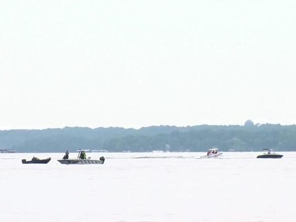 3 killed after boat capsizes off Big Foot Beach in Lake Geneva - NewsBreak