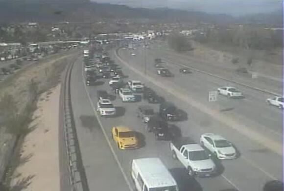 UPDATE: One person died in crash, I-25 southbound closed down for hours ...