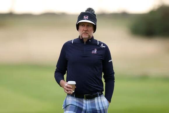 Golf fans call out Ian Poulter for hypocrisy after quitting LIV