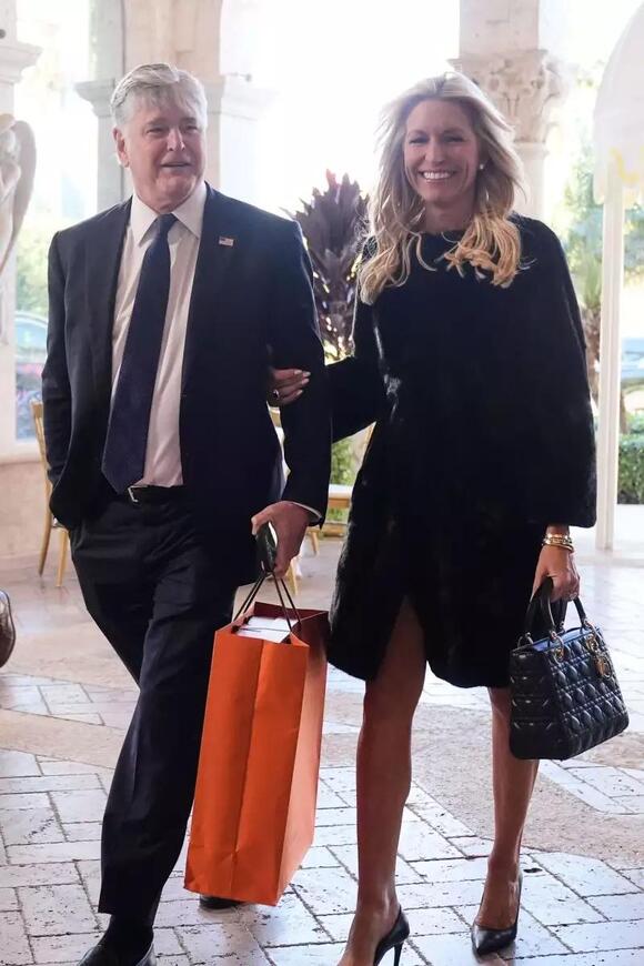 'First Couple' of Fox News Ties the Knot - NewsBreak