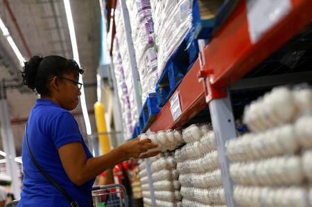 Mexico annual inflation decelerates in October but concerns persist ...