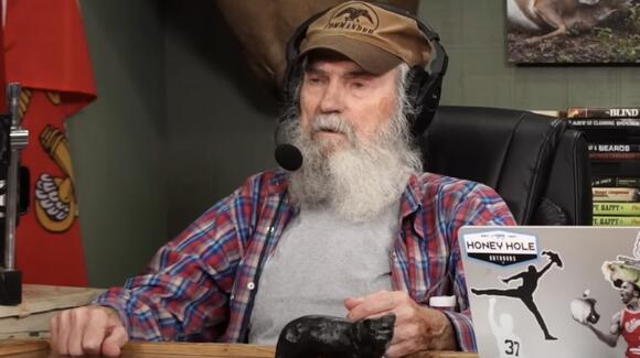 Is ‘Duck Dynasty’s Si Robertson Still in the Hospital? - NewsBreak