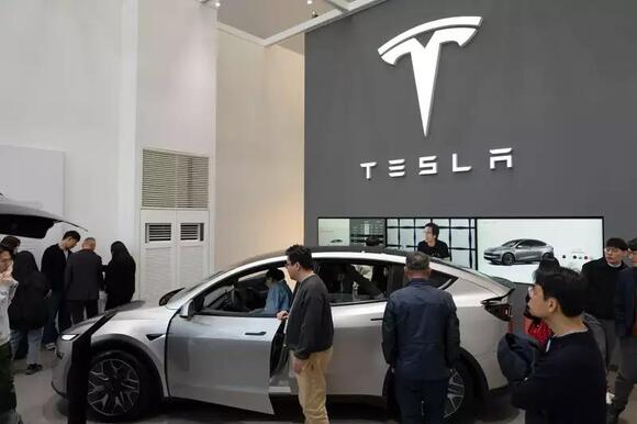 TSLA Stock Heads For Worst Day In Nearly 7 Weeks -- Goldman Sachs Flags Two Key Factors Likely To Pressure Tesla's Profitability