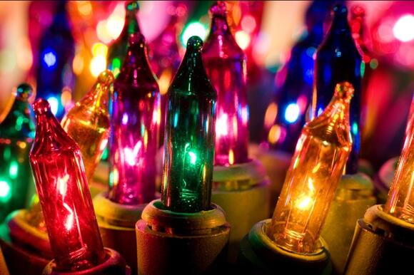 Over Two Tons Recycled: Dubuque Does Holiday Lights Right - NewsBreak