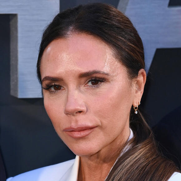 Victoria Beckham's Feet Spark Concern After Fans Say They Look 'In Pain ...