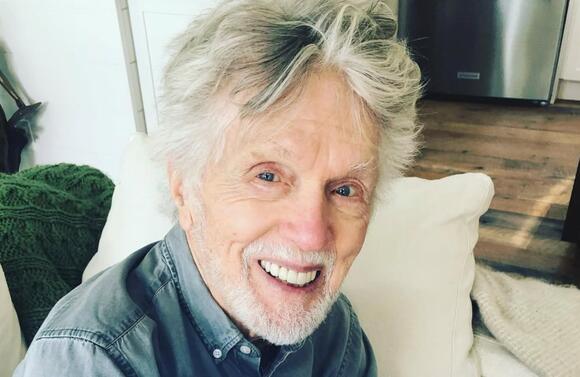 Fans Devastated By Death Of ‘Top Gun’ Actor Tom Skerritt